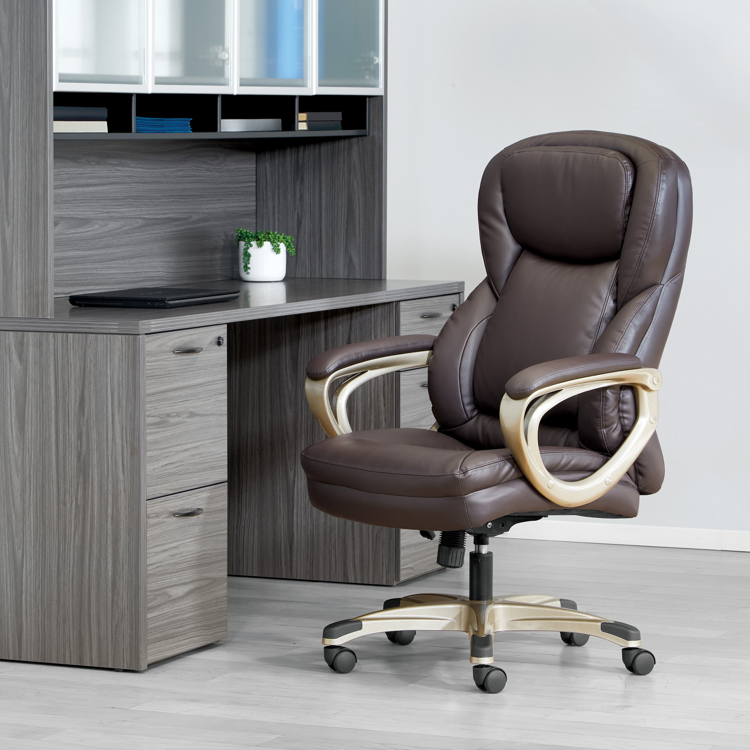 Exec Bonded Lthr Office Chair 4